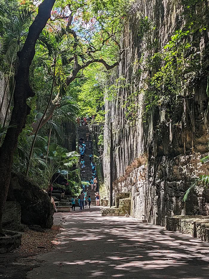 queen's staircase